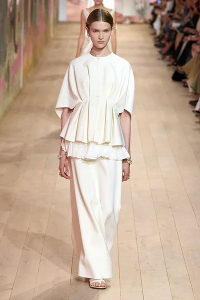 Look 6